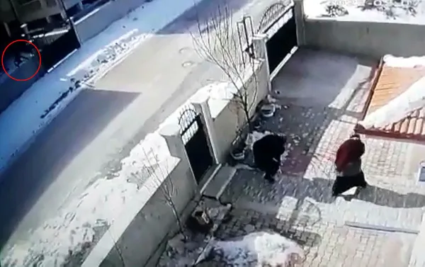 1644328375585.jpg Boşanma aşamasındaki eşi ve kayınvalidesine kurşun yağdırdı! Afyonkarahisar'da pusu kuran damat dehşeti-5