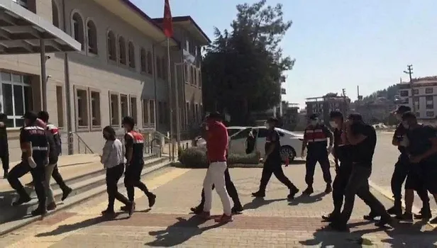 dnalari-her-seyi-ortaya-cikardi-gasp-cetesinin-6-ilde-karistigi-10-olay-boyle-aydinlatildi-1607789735195.jpeg DNA'ları her şeyi ortaya çıkardı! Gasp çetesinin 6 ilde karıştığı 10 olay böyle aydınlatıldı-5
