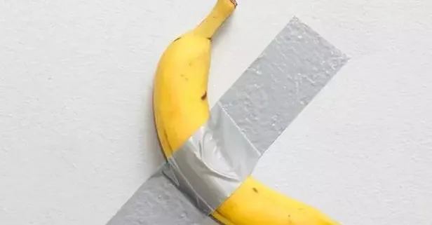 Çok konuşulan "duvara bantlanmış muz" eseri, yeniden satışa çıkacak!