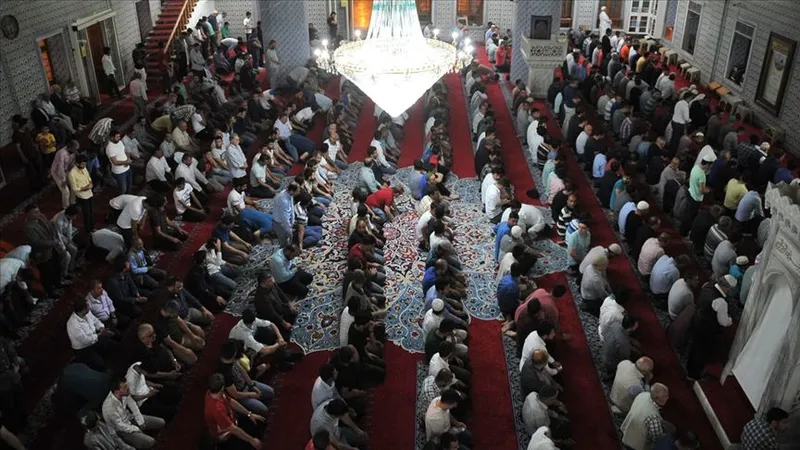 elazig-2025-imsakiyesi-iftar-saati-ve-ramazan-ayi-bilgileri-1740749479274.jpg