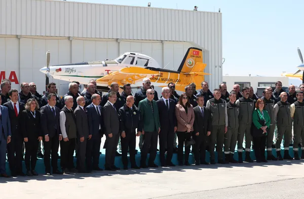 Başkan Erdoğan, yangın söndürme uçağı teslim törenine katıldı! 'NEFES'e imzasını attı-5