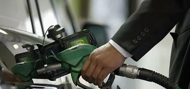 Motorin 9, benzin 7 kuruş indi