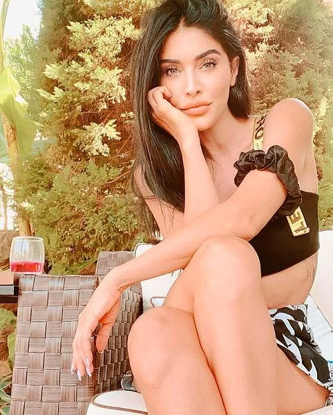 mustafa-sandal-melis-sutsurupun-pozuna-olay-yaratan-yorum-melis-san-1644865124361.jpeg Mustafa Sandal, Melis Şütşurup'un pozuna olay yaratan yorum! "Melis San.."-4