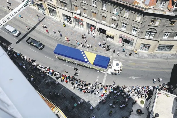 Başkan Erdoğan’dan Saraybosna dönüşü önemli mesajlar: 8 aylık hükümetler dönemi kapandı-13