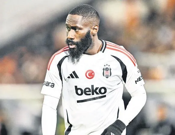 Masuaku’nun menajeri Atina’da