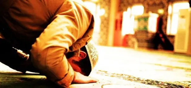teravih-namazi-nasil-kilinir-kac-saat-surer-teravih-namazi-yatsiyla-birlikte-toplam-kac-rekat-kilinmaktadir-ev-1679493788760.jpg Teravih namazı yatsıyla birlikte toplam kaç rekat kılınmaktadır? Teravih namazı nasıl kılınır, kaç saat sürer? Evde teravih namazı kılınışı...-5