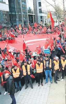 Belçika medyası darbeci çıktı
