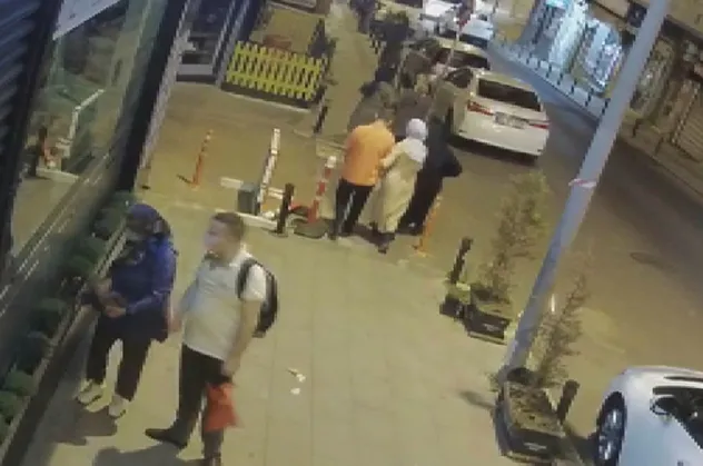 İstanbul Bayrampaşa'da şaşırtan görüntü! Sadece saniyeler içinde...