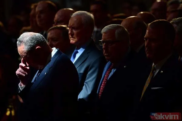 ABD'li Senatör McCain için Kongre'de tören düzenlendi - 31