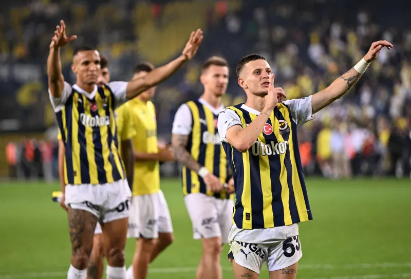 Fenerbahçe Başakşehir maçı için flaş yorum! "Szymanski'ye hakem de inanamadı!" - 2