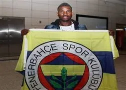 Emre’nin kavga ettiği isim FB’de