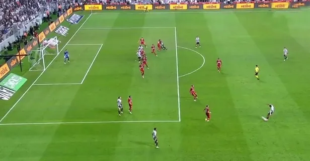 Beşiktaş'ta Emirhan Topçu'nun gol şanssızlığı! İki kez iptal edildi