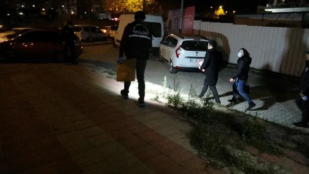 cinnet-anne-ve-babasini-oldurup-intihar-etti-1636844223943.jpeg Cinnet! Anne ve babasını öldürüp intihar etti-3