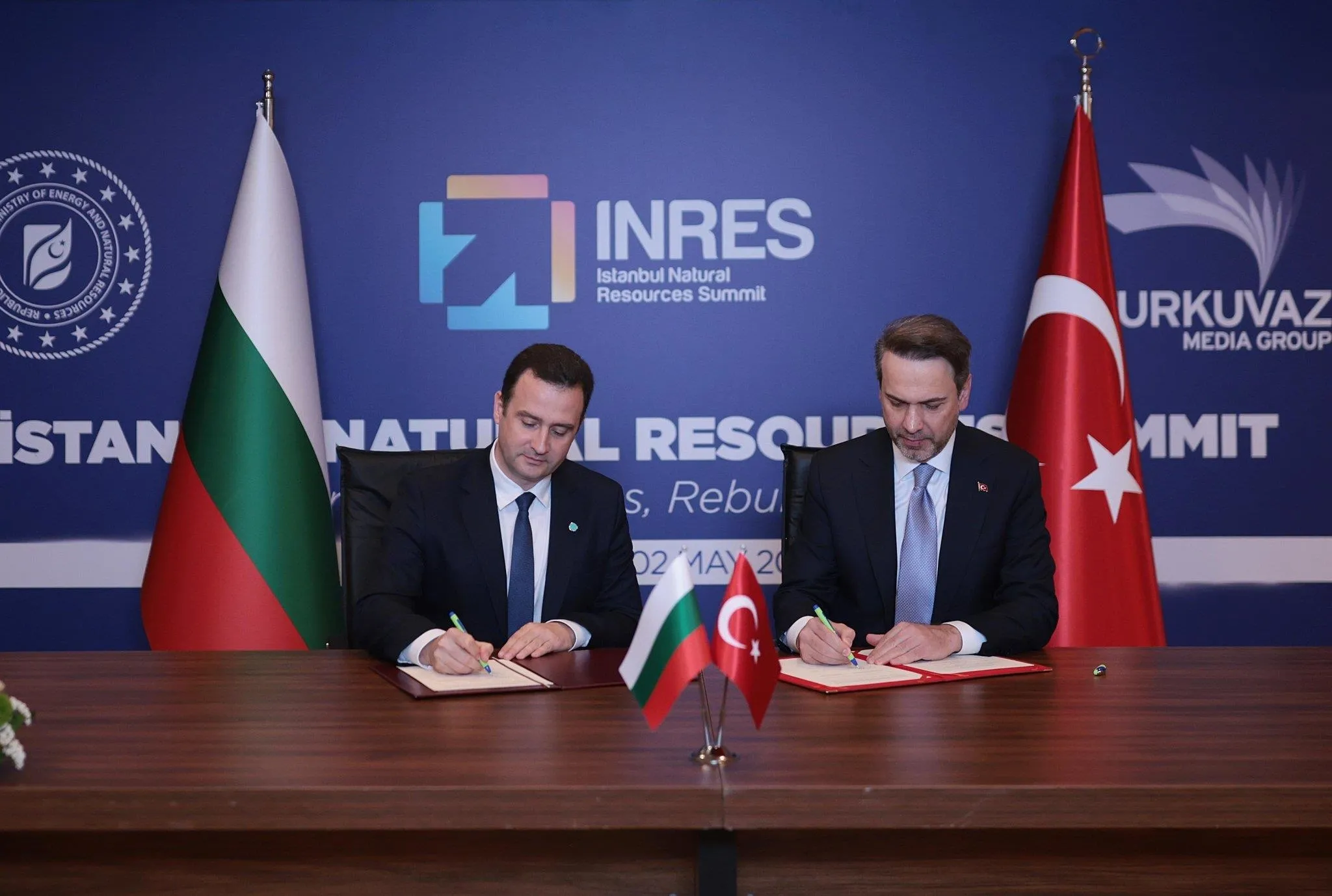 İmzalar Turkuvaz Medya zirvesinde atıldı!