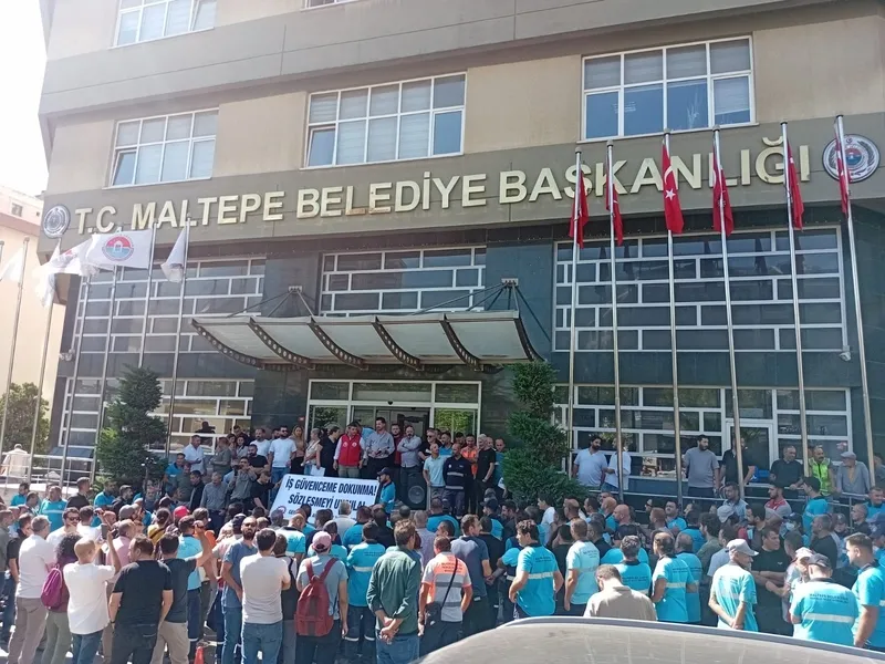 chpli-maltepe-belediyesinde-maas-krizi-isciler-kazan-kaldirdi-1758715204833.jpeg