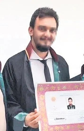 avukat-sevgilisine-kabusu-yasatti-oldurecek-beni-1682374969822.jpeg Avukat sevgilisine kabusu yaşattı: "Öldürecek beni..."-4