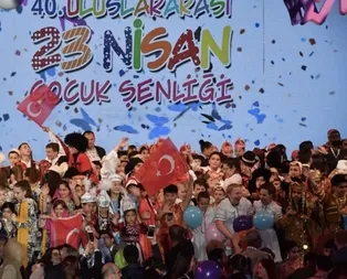 22 Nisan Pazartesi günü okullar öğleden sonra tatil mi MEB açıklaması 24 Nisan tatil mi Çarşamba günü okul var mı?