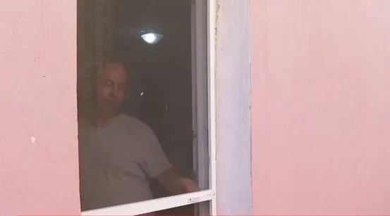 boylesi-filmlerde-bile-olmaz-kendi-evinde-misafir-oldu-yer-izmir-1660474541914.jpg Böylesi filmlerde bile olmaz! Kendi evinde misafir oldu! Yer: İzmir-5