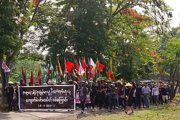 son-dakika-fransiz-basinindan-sok-iddia-total-myanmarda-darbecilere-finansal-destek-sagliyor-1620127991882.jpg SON DAKİKA: Fransız basınından şok iddia: Total Myanmar'da darbecilere finansal destek sağlıyor-2