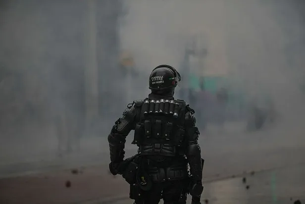 SON DAKİKA: Kolombiya yangın yeri! 9. gününde tansiyon düşmüyor-4