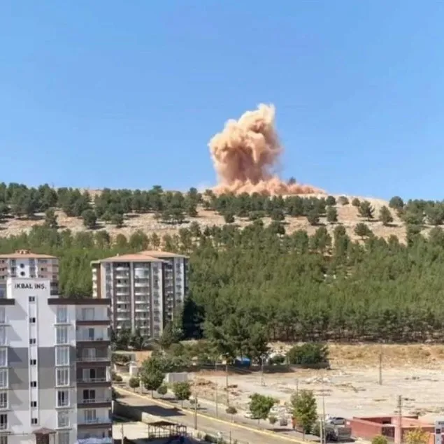 Önce patlama ardından panik!