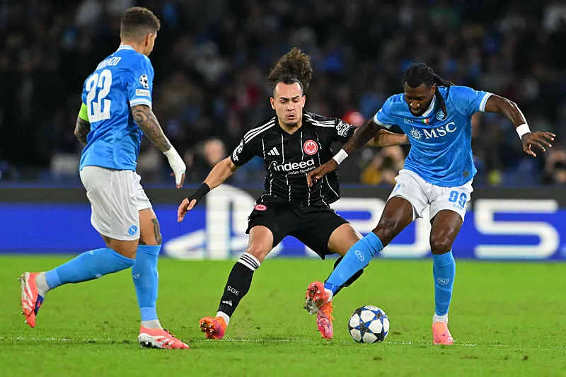 Galatasaray üç yıldızın transferinde mutlu sona yakın! - 24