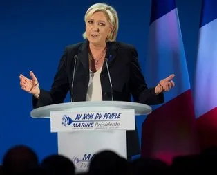 Le Pen partisinden istifa edeceğini bildirdi