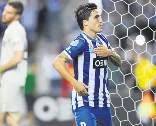 Dzemaili’nin yerine Josue geliyor