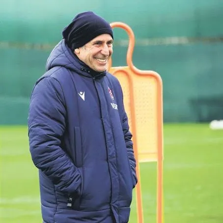 yildiz-futbolcu-miralem-pjanic-kara-kartala-acik-kapi-birakti-besiktas-beni-mutlu-ediyor-1643404218961.jpeg Yıldız futbolcu Miralem Pjanic Kara Kartal'a açık kapı bıraktı! Beşiktaş beni mutlu ediyor-11