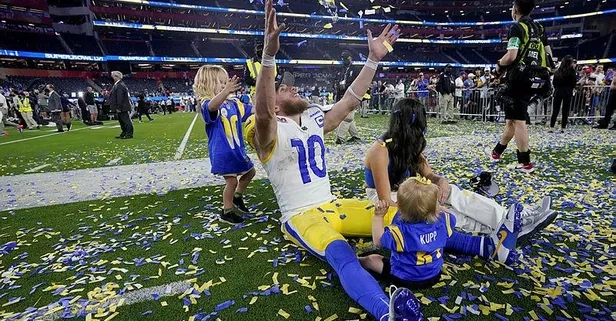 Los Angeles Rams Super Bowl'da şampiyon