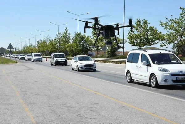bayram-trafigine-drone-ile-denetim-1596121082932.jpg