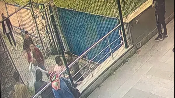 pendikte-u14-lig-macina-yakismayan-olaylar-satirli-silahli-kavag-1651475681791.jpg Pendik'te U14 lig maçına yakışmayan olaylar! Satırlı silahlı kavga-4