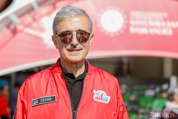 Azerbaycan'ın başkenti Bakü'de TEKNOFEST heyecanı! Gökyüzüne ay-yıldız çizildi - 17