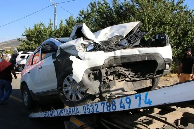 elazigda-feci-trafik-kazasi-8-kisi-yaralandi-1631113946063.jpeg Elazığ'da feci trafik kazası: 8 kişi yaralandı-2