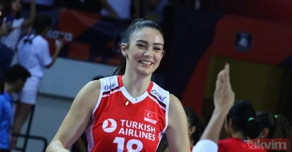 Ünlü voleybolcu Zehra Güneş'in kız kardeşi de tanıdık çıktı! Gören bir kez daha hayran kaldı! Hem güzel hem yetenekli... - 18