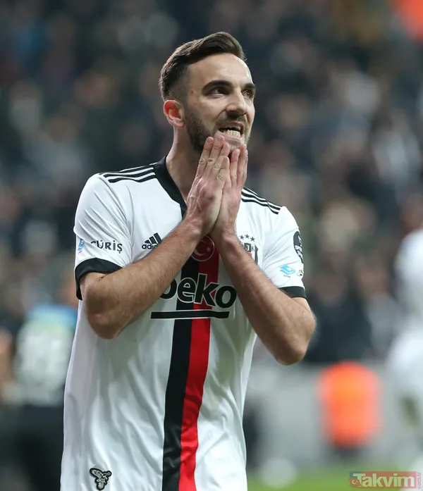 Galatasaray - Beşiktaş derbisinin ardından taraftarın Kenan Karaman ızdırabı - 5