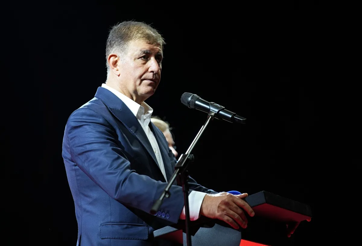 cemil-tugay-icin-ak-parti-iddiasi-kulliye-ziyareti-sonrasi-tarih-verildi-1790945074190.jpeg Cemil Tugay için AK Parti iddiası! Külliye ziyaretinin ardından kulisler hareketlendi-4