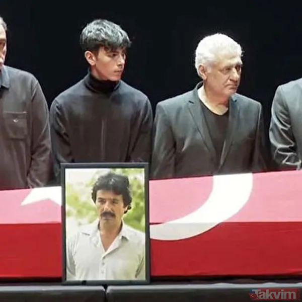 İBRAHİM TATLISES TESELLİ ETTİ Ferdi Baba lakaplı arabesk müziğinin efsane isimlerinden Ferdi Tayfur'un vefatı hayranlarını yasa boğdu. Merhum sanatçı için...