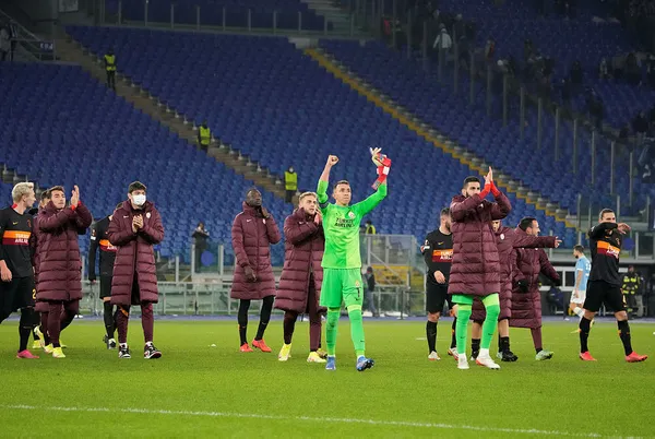 lazio-0-galatasaray-0-i-mac-sonucu-1639088041384.jpg Lazio 0 - Galatasaray 0 I Aslan grubu lider tamamladı-4
