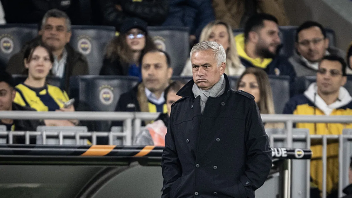 Jose Mourinho'dan hata itirafı! "Bu kulübe hizmet ediyorum"