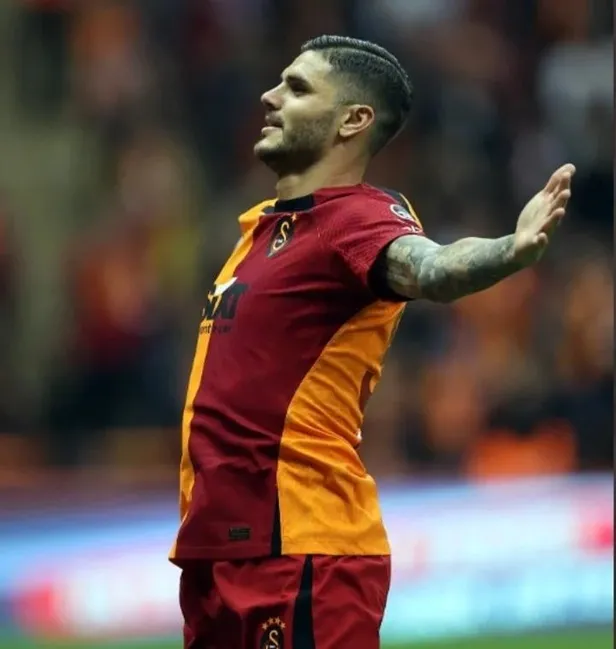 soke-eden-iddialar-galatasarayda-mauro-icardi-krizi-yasaniyor-1664748849055.jpeg Şoke eden iddialar! Galatasaray’da Mauro Icardı krizi yaşanıyor-4