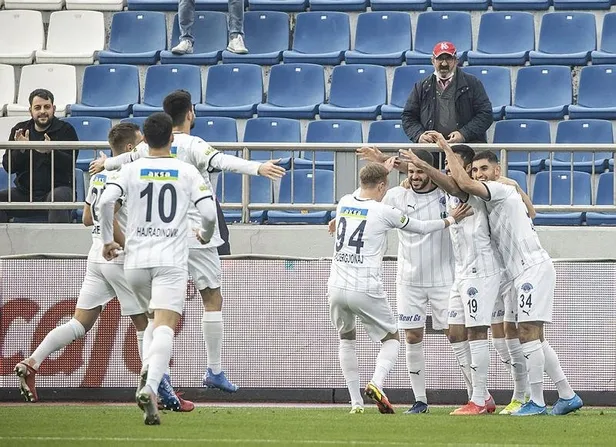 İstanbul'da 3 puanın sahibi Kasımpaşa! Kasımpaşa 3-1 Hatayspor (MAÇ SONUCU-ÖZET)-4