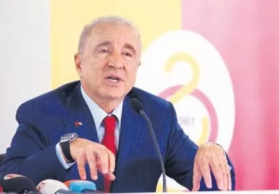 galatasarayda-futbolcularin-odeme-krizi-buyuyor-1652048788336.jpeg Galatasaray'da futbolcuların ödeme krizi büyüyor!-2