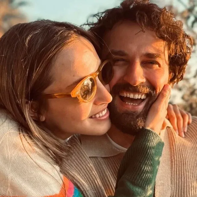 Zembilli’nin Kadir’i Özgür Cem Tuğluk’un gönlü bakın hangi ünlü oyuncuda! Sevgilisi Kırgın Çiçekler’in yıldızı çıktı - 21