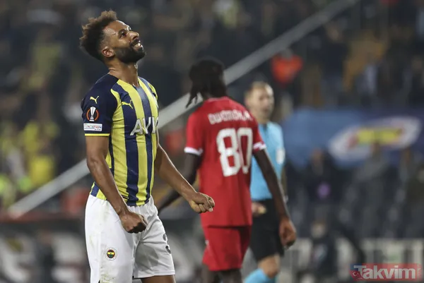 Kadıköy'de Fenerbahçe'ye tepki gecesi! Tribünlerden yuhalamalar yükseldi: Mesut Özil ve Altay Bayındır... - 9