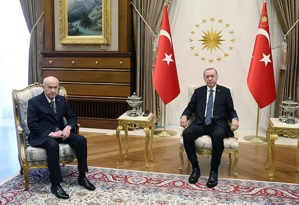 son-dakika-baskan-erdogan-ile-mhp-lideri-devlet-bahceli-gorustu-1668000698910.jpeg