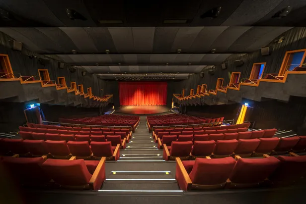 sinemalar-hali-sahalar-ve-internet-kafeler-acildi-mi-ne-zaman-acilacak-hangi-illerde-acildi-1614682804432.jpg Halı sahalar ne zaman açılacak? Halı saha maçları başladı mı? Normalleşme takvimi…-4