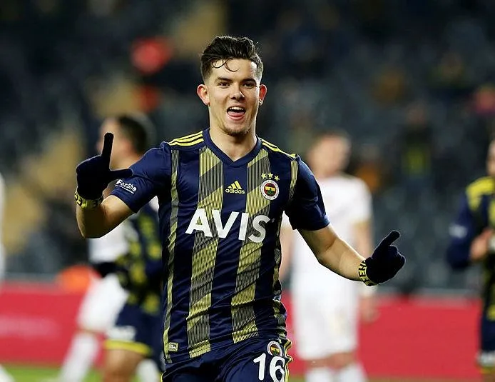 Fener’e çeyrek altın
