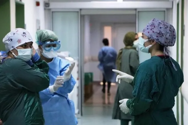 Samsun'da koronavirüs hastalarının son istekleri sağlık çalışanlarını ağlatıyor: "Bana biraz daha nefes ver"