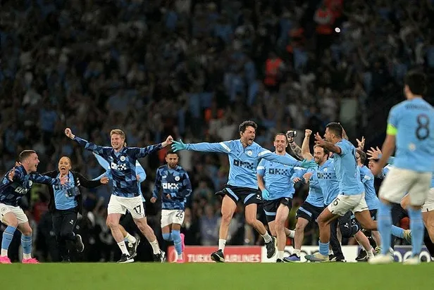 istanbulda-tarihi-final-uefa-sampiyonlar-liginde-sampiyon-manchester-city-tarihinde-ilk-kez-kupayi-aldi-1686431256462.jpeg